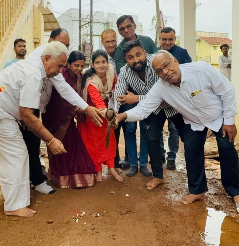 तिल्दा-नेवरा में झूलेलाल वार्ड को मिला विकास का तोहफ़ा — ₹5 लाख की लागत से सीसी रोड निर्माण कार्य का भूमिपूजन